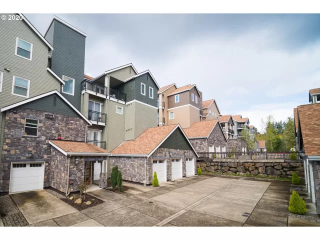 MLS: 20157048 Condo For Sale