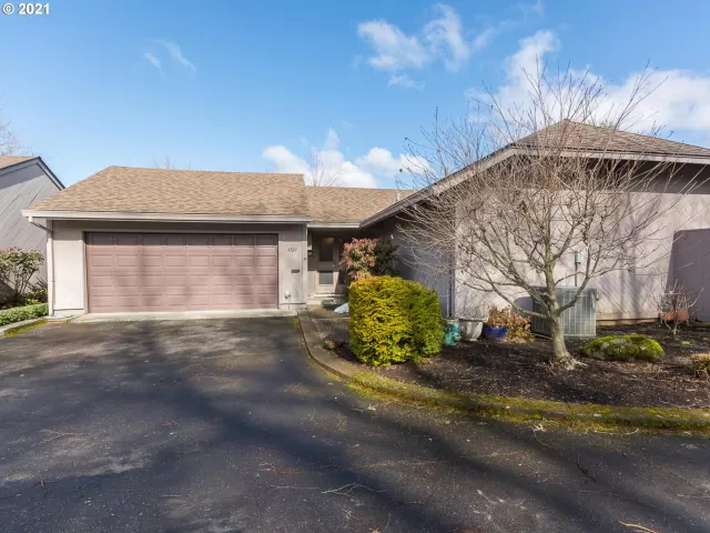 MLS: 20157428 Condo For Sale