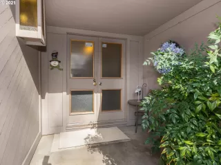 Photo #2: 20157428 Listing 