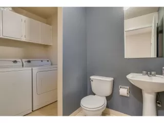 Photo #6: 20157618 Listing