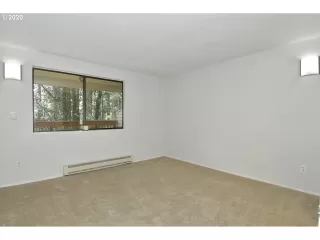 Photo #6: 20158112 Listing 