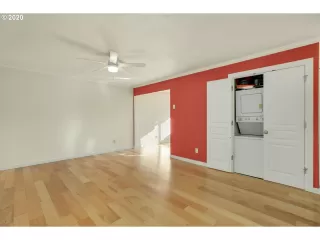 Photo #1: 20158752 Listing 