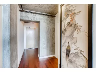 Photo #4: 20159476 Listing