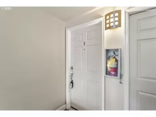 Photo #1: 20159910 Listing