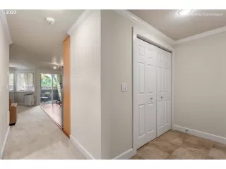 Photo #3: 20159910 Listing