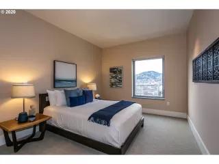 Photo #6: 20160143 Listing