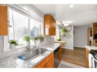 Photo #3: 20161338 Listing 