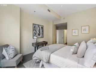 Photo #6: 20162478 Listing 