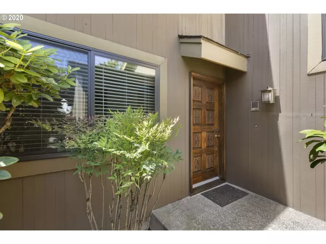 MLS: 20163186 Condo For Sale