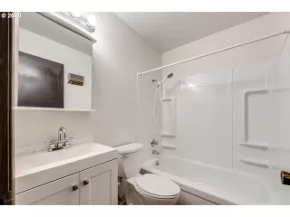 Photo #3: 20164385 Listing