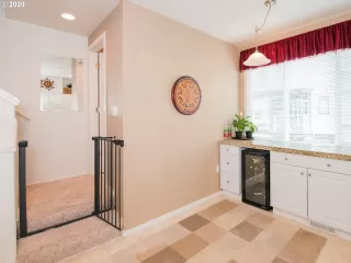 Photo #5: 20166152 Listing 