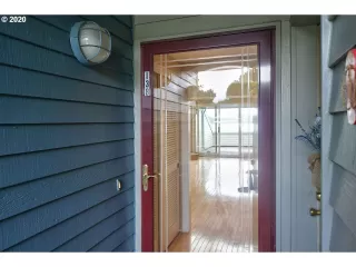 Photo #1: 20166621 Listing