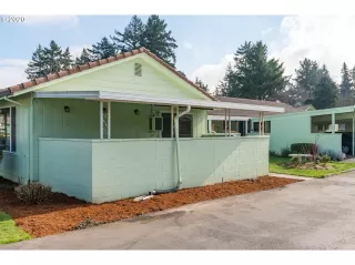 Photo #4: 20166972 Listing