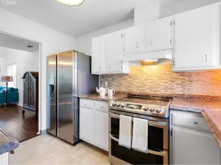 Photo #1: 20167233 Listing 