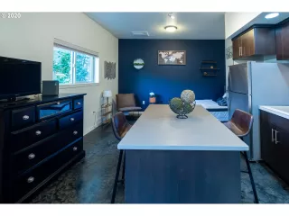 Photo #2: 20168780 Listing