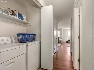 Photo #6: 20169133 Listing