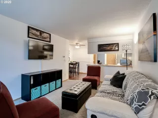 Photo #3: 20169366 Listing