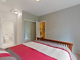 Photo #1: 20169652 Listing 