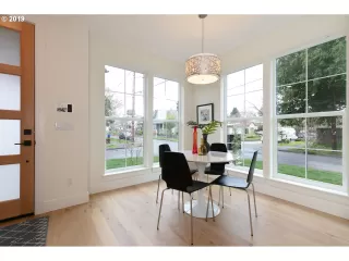 Photo #6: 20170183 Listing