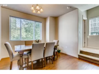 Photo #5: 20170323 Listing 