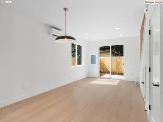 Photo #1: 201706016 Listing