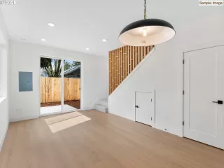 Photo #2: 201706016 Listing