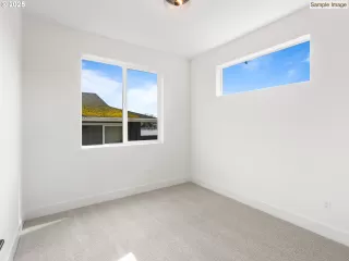 Photo #6: 201706016 Listing