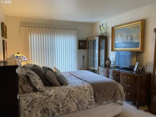 Photo #5: 20171707 Listing