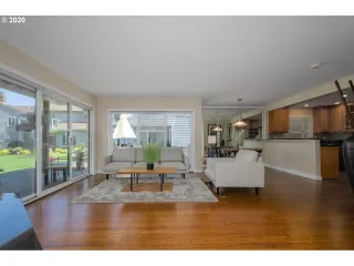 Photo #3: 20172210 Listing