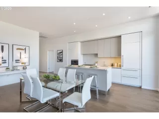 Photo #3: 20172584 Listing 