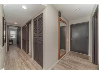 Photo #3: 20173476 Listing