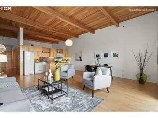 Photo #6: 20173524 Listing