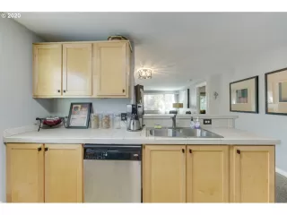 Photo #3: 20174467 Listing