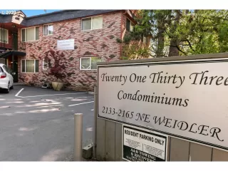 Photo #2: 20175554 Listing