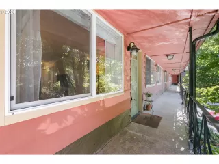 Photo #4: 20175554 Listing