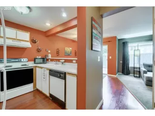 Photo #4: 20177207 Listing