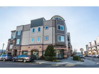 Photo #1: 20178229 Listing