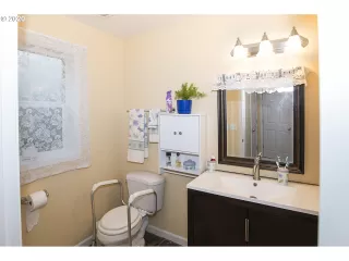 Photo #4: 20178653 Listing