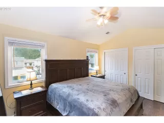 Photo #5: 20178653 Listing