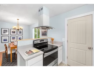 Photo #1: 20181139 Listing 