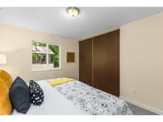 Photo #4: 20181139 Listing 