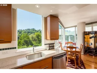 Photo #6: 20182133 Listing