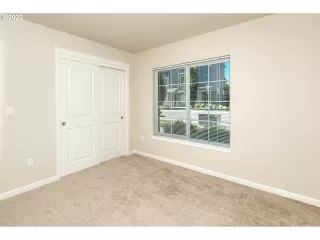 Photo #5: 20182451 Listing 
