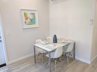 Photo #3: 20184206 Listing 