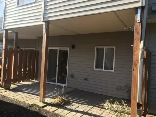 Photo #2: 20184235 Listing