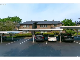 Photo #4: 20184777 Listing