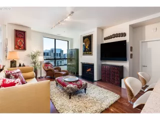 Photo #4: 20185038 Listing 