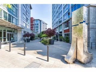 Photo #4: 20185438 Listing