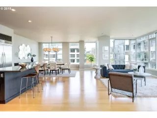 Photo #1: 20185576 Listing 