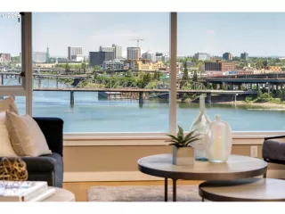 Photo #5: 20185576 Listing 